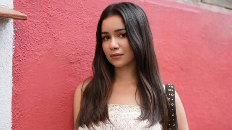 Will Sara Tendulkar debut in Bollywood anytime soon? She says it would give her ‘anxiety’ | Bollywood