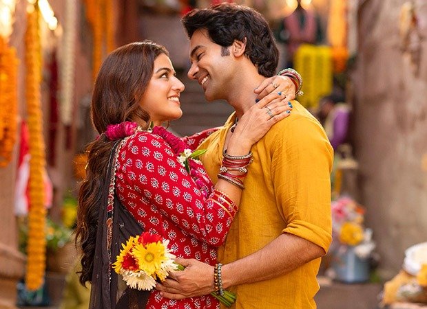 Bhool Chuk Maaf shatters Bollywood’s mass appeal myths by earning Rs. 33 crores in three days 33 : Bollywood News