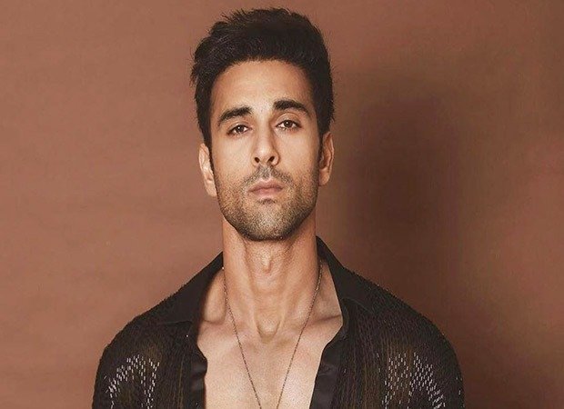 Pulkit Samrat’s candid on-set video from Rahu Ketu shoot in Kasol leaked online : Bollywood News