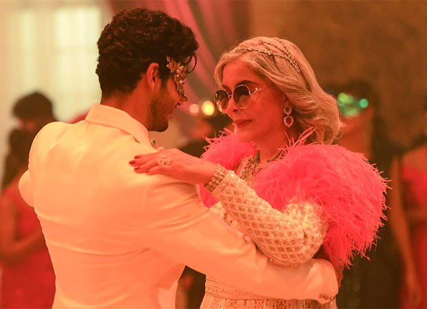 Zeenat Aman calls Ishaan Khatter ‘charming’ and a ‘graceful young man’; pens heartfelt note on shooting The Royals : Bollywood News