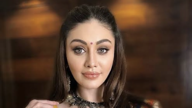 Shefali Jariwala of Kanta Laga and Bigg Boss fame dies at 42 of heart attack: Report | Bollywood